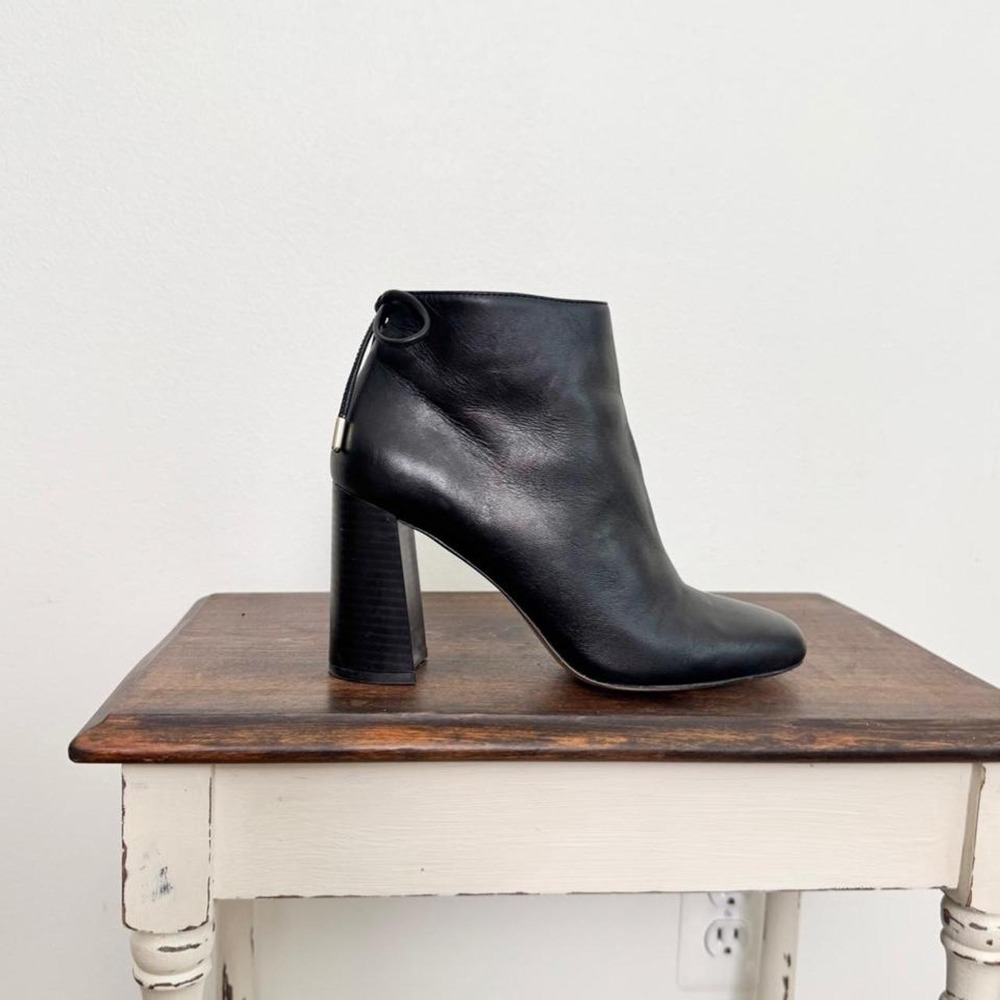 Black ankle boot with lace up back detail leather size 7 silver moto boho